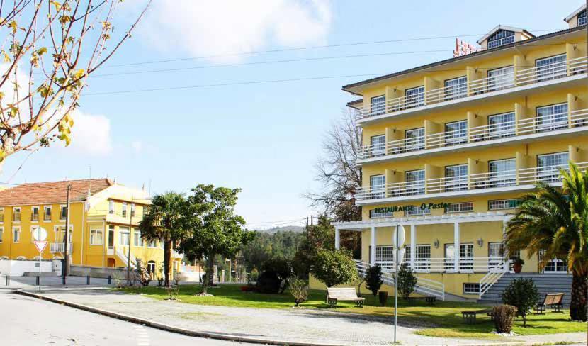 Hotel Montemuro Каштру-Дайри Экстерьер фото